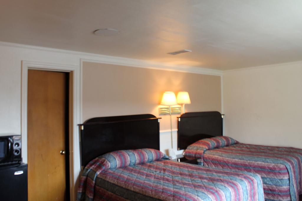 Super 7 Motel Columbia Szoba fotó